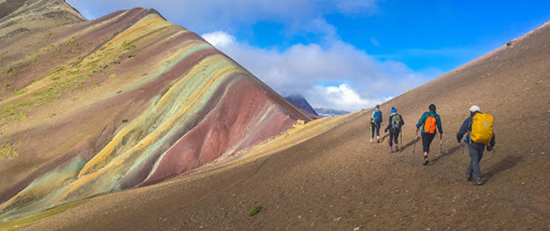 Trilhas na Montanha Colorida em Cusco