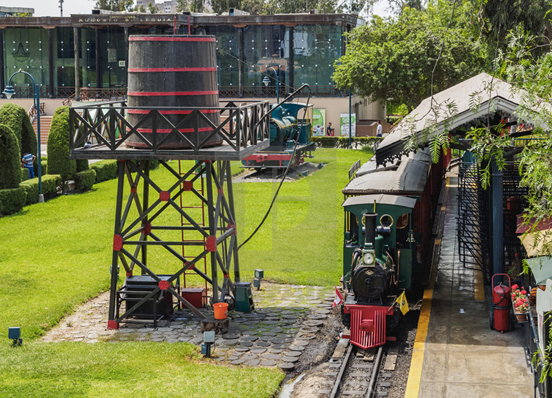 Maria Fumaça no Parque da Amizade em Lima 